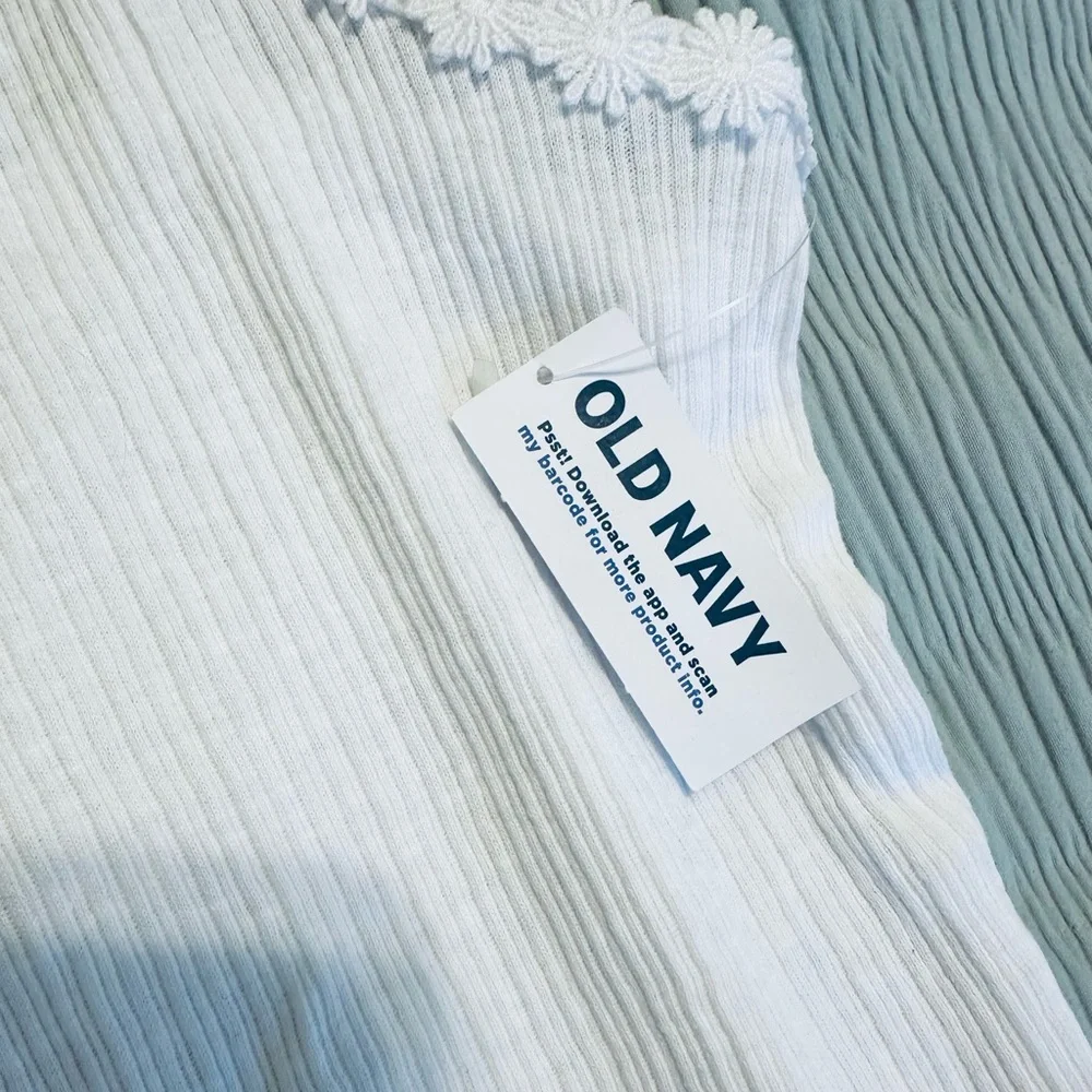 NWT Old Navy White Ribbed Flower Crop Cami Tank / XL (14-16) - Picture 5 of 8